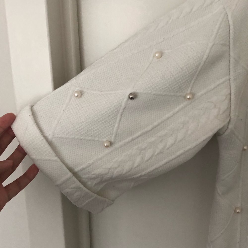 Sweater - Picture 2 of 4